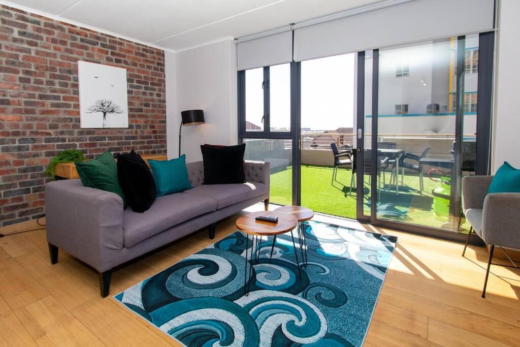 Special Feeling Urban Artisan Woodstock Apartment Cape Town