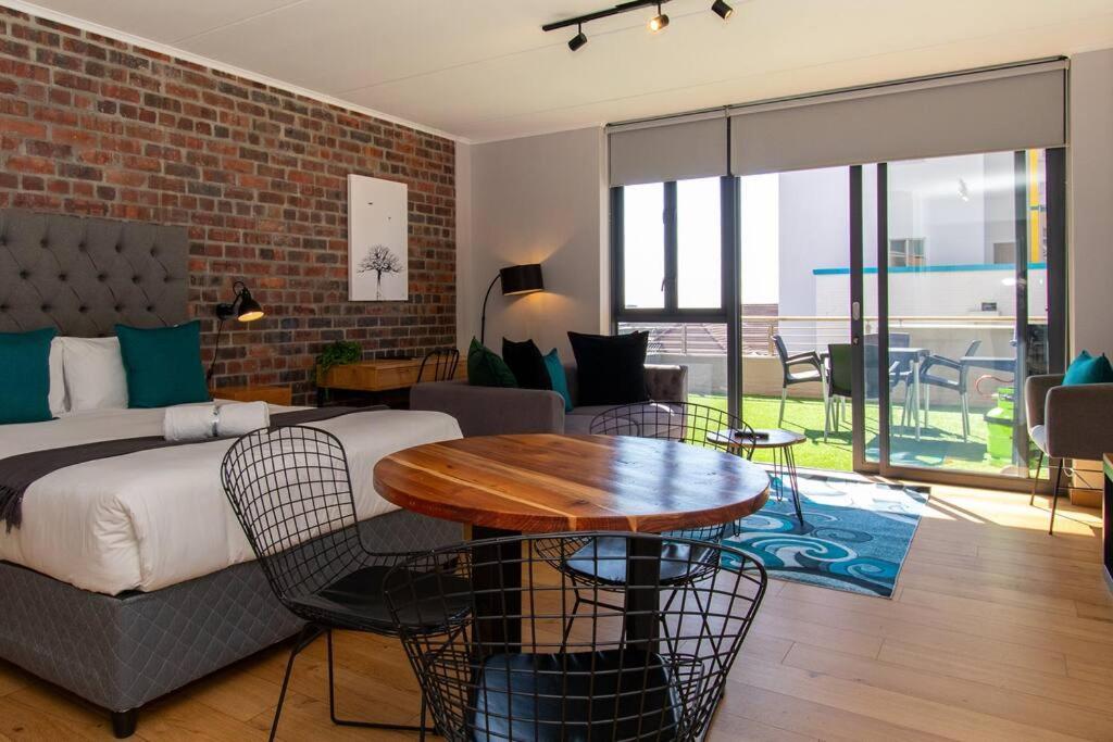 Apartment Special Feeling Urban Artisan Woodstock